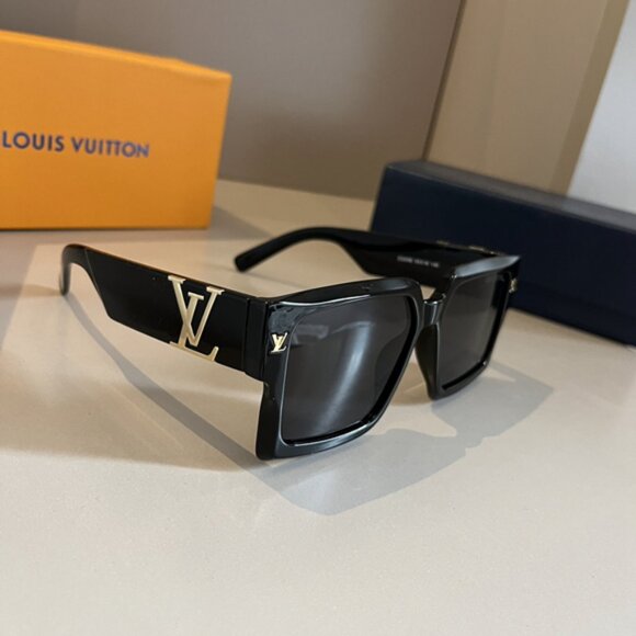Louis Vuitton Black Sunglasses - Picture 1 of 7